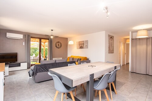 GiteLesTournesols 3ch,4lits3Queen size clim parking jardin wifi Toulouse blagnac