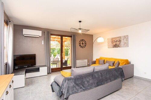 GiteLesTournesols 3ch,4lits3Queen size clim parking jardin wifi Toulouse blagnac