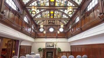 House | Meeting facility
