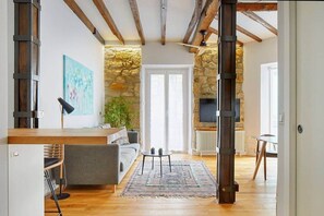 Smart TV, books, offices