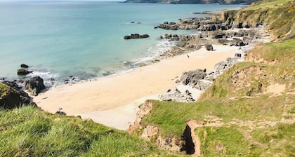 Spacious, Well Equipped Cottage Near South Devon coast - Sleeps 10 (plus2)