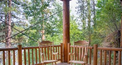 Liberty Lodge - Waterfront Home with Beds for 20