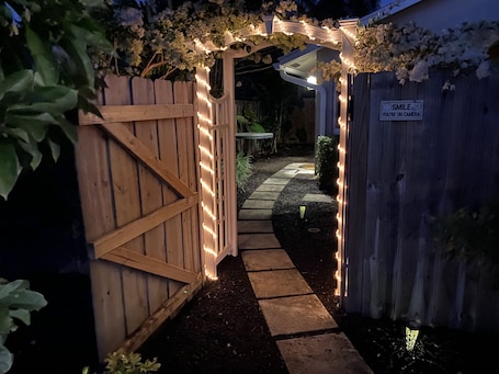 Property grounds. Your Wellington Getaway