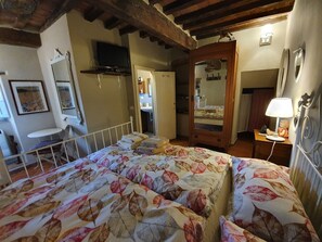 2 chambres, bureau, Wi-Fi, draps fournis