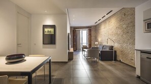 Interior - Mon Suites San Martin (Valencia)