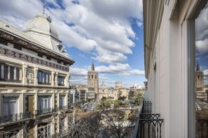 Interior - Mon Suites San Martin (Valencia)