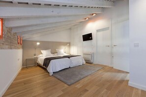 Room - Mon Suites San Martin (Valencia)
