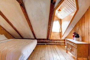 5 chambres, fer et planche à repasser, lit parapluie, Wi-Fi