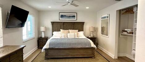3 bedrooms, iron/ironing board, travel cot, WiFi