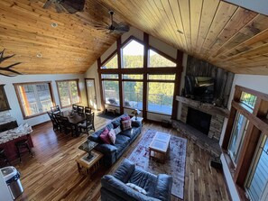 Smart TV, fireplace, DVD player, books
