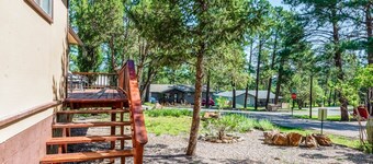 MidTown Clover Cabin-DEER!! Pet Friend, Walk to Shops, Park