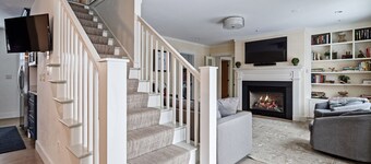 High End Townhouse, Centrally Located, to Skiing, Mountain Biking & Rec Path