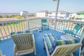 Property grounds - Cozy 2BR condo at Holden Beach, perfect for a family getaway! (Holden Beach)