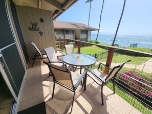 屋外ダイニングエリア