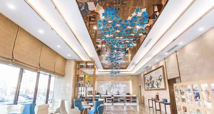 Kyriad Hotel Weihai High Speed Train Station