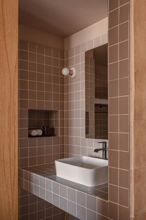 Shower, rainfall showerhead, hair dryer, bathrobes - Albor San Miguel de Allende, Tapestry Collection by Hilton (San Miguel de Allende)