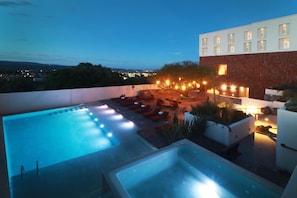 Outdoor pool, open 8:00 AM to 8:00 PM, pool umbrellas, pool loungers - Albor San Miguel de Allende, Tapestry Collection by Hilton (San Miguel de Allende)
