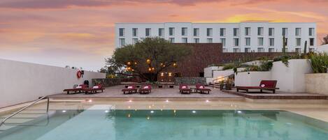 Outdoor pool, open 8:00 AM to 8:00 PM, pool umbrellas, sun loungers