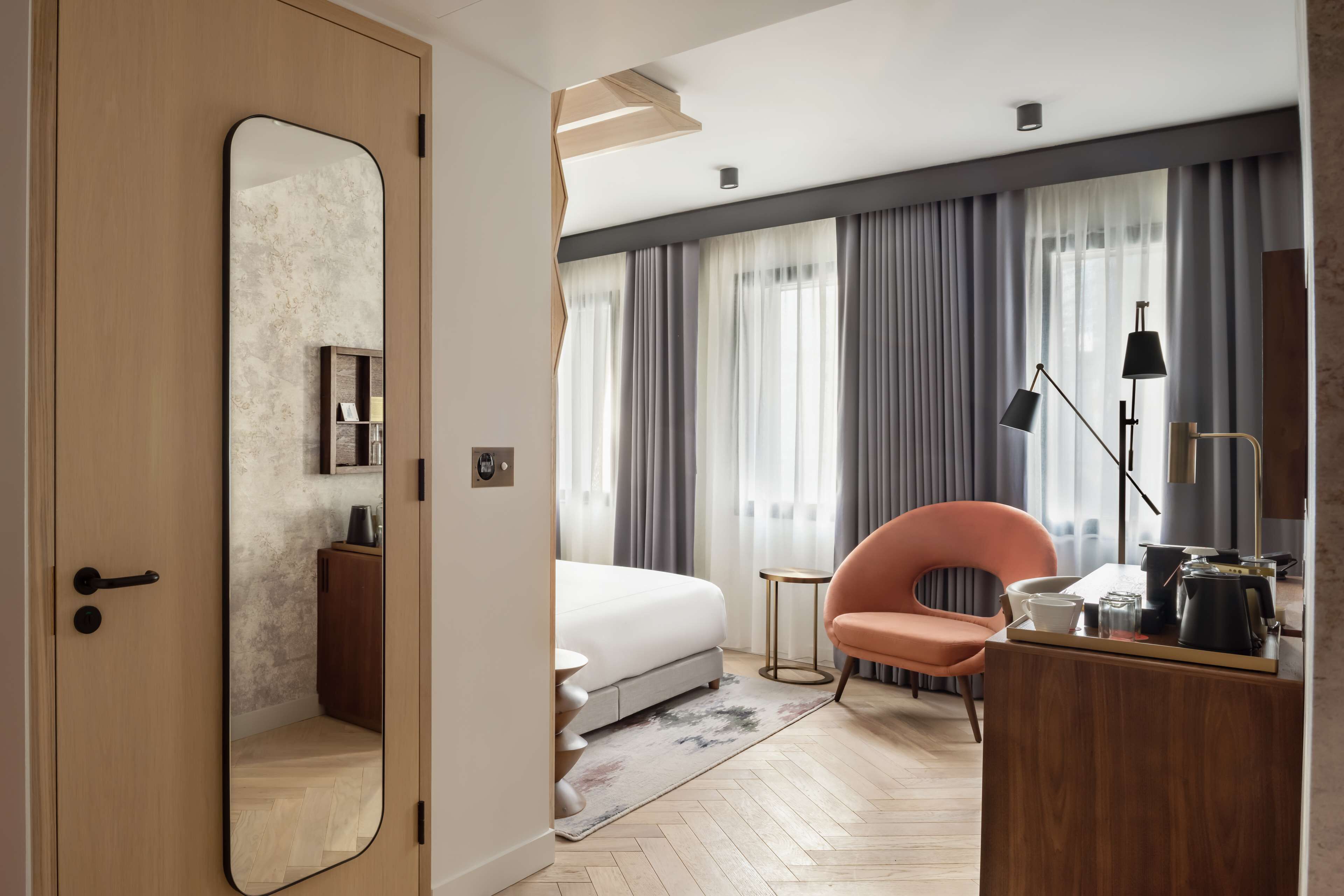 room, 1 queen bed, accessible | in-room safe, desk, laptop workspace, blackout curtains