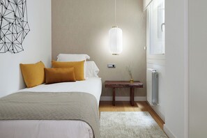 2 chambres, fer et planche à repasser, accès au Wi-Fi (inclus)