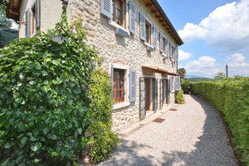 Rustico Villa Marciaga With Pool