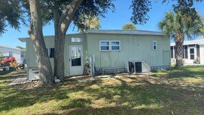 Exterior - 2bedroom 2 bath home with great amenities  and location  (Venice)