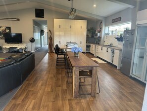 Interior - Horotiu Large Group Accommodation & Events (Horotiu)