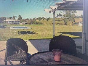 Outdoor dining - Horotiu Large Group Accommodation & Events (Horotiu)