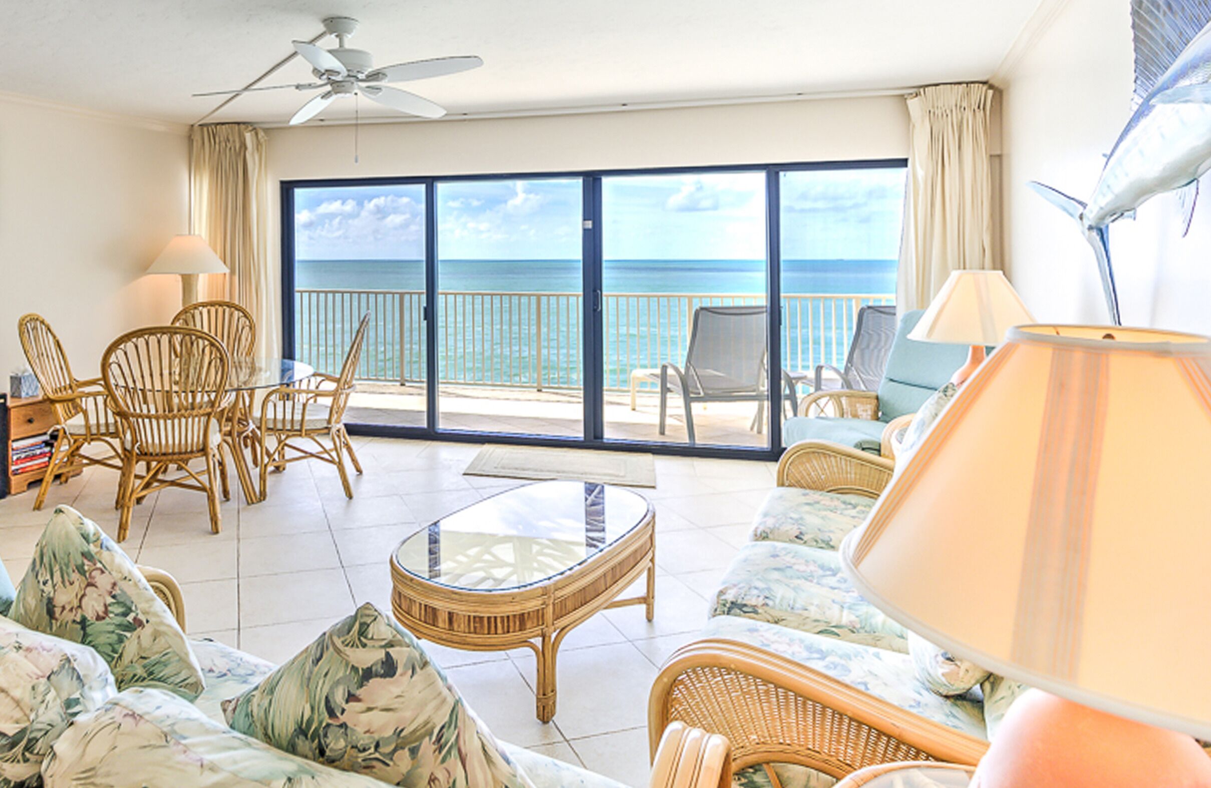 Top Floor Oceanfront Condo in Premier KCB Complex