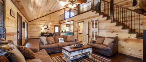 Smart-TV, Kamin, Videospiele, Tischfußball