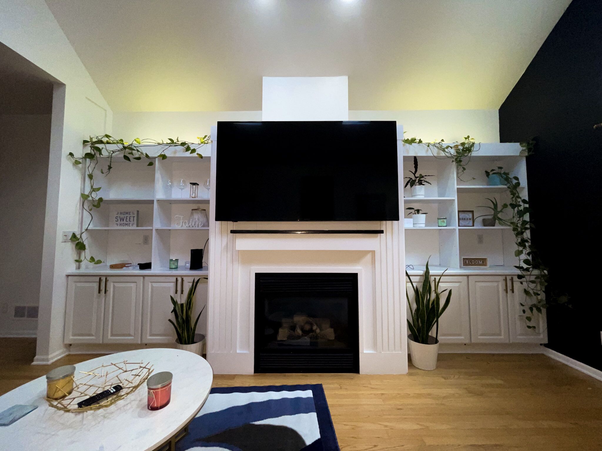 Fantastic 2-Bedroom Townhouse—5 min from the beach! No cleaning fee! 