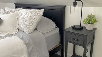 2 chambres, fer et planche à repasser, Wi-Fi gratuit, draps fournis