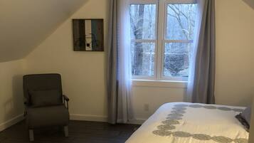 2 chambres, fer et planche Ă repasser, Wi-Fi gratuit, draps fournis