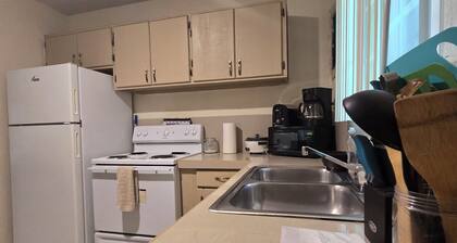 Beautiful Newly Renovated 2 BED/1BATH