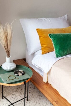 2 bedrooms, bed sheets - Modern Private Villa, 2 BR, Canggu With Staff (Canggu)