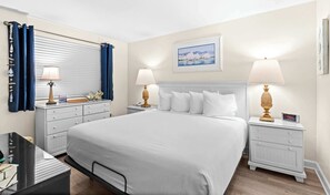 1 chambre, bureau, fer et planche à repasser, Wi-Fi
