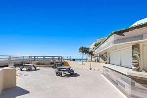 Outdoor dining - SunDestin Resort | Unit 715 (Destin)