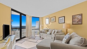 Flat-screen TV, DVD player, offices - SunDestin Resort | Unit 715 (Destin)