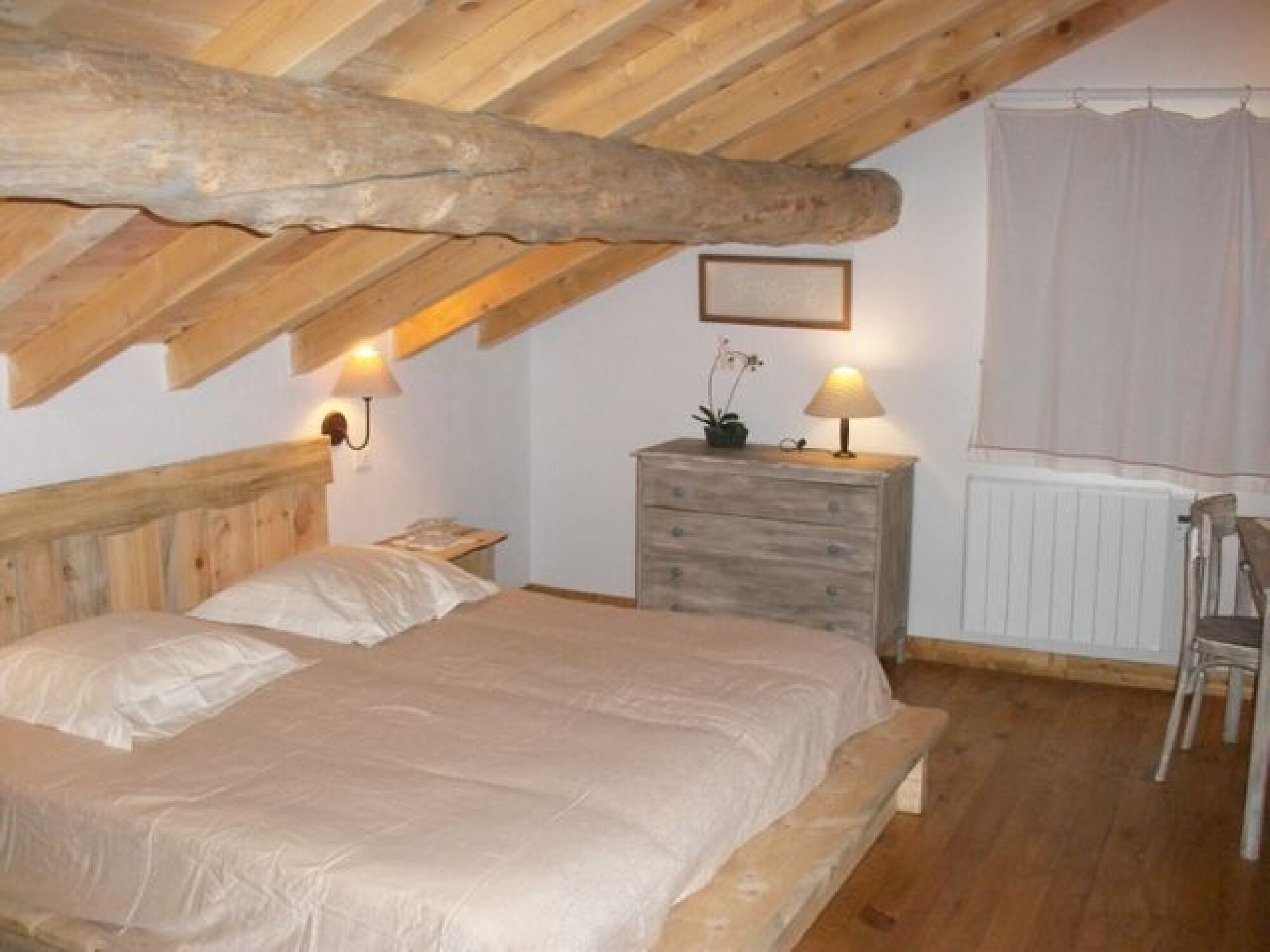 la chambre 3 avec son lit en 2*90