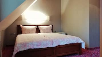 1 bedroom, in-room safe, WiFi, bed sheets