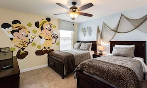 8 bedrooms, iron/ironing board, Internet, bed sheets