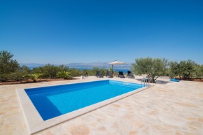Villa (Two-Bedroom with Pool and Terrace) | Pool - Holiday Home My Summer House - (Supetar)