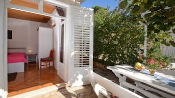 Departamento (Two Bedroom Apt with Terrace) | Terraza o patio