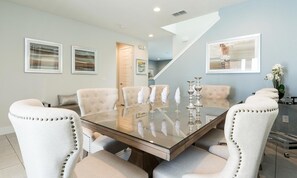 Dining - Ultimate 5 Star Villa with Private Pool on Encore Resort at Reunion, Orlando Villa 4365 (Orlando)