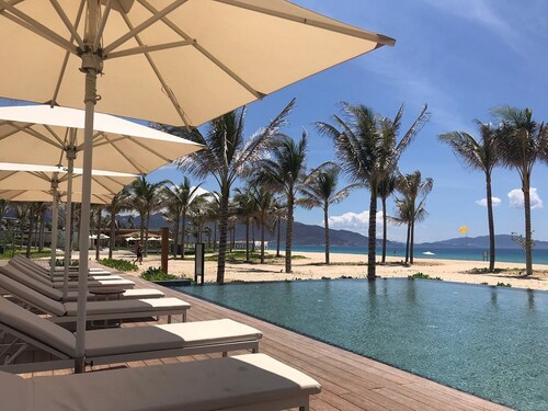 This is an apartment of 5* Alma resort at Bai Dai beach in Khanh Hoa (Nha Trang)