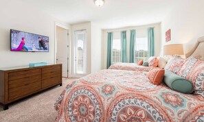 5 bedrooms, iron/ironing board, Internet, bed sheets