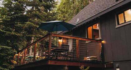 Family Cabin in Blue Lake Springs, Near Town!