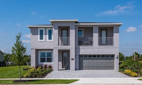 المنشأة من الخارج