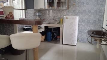 Biệt thự, 2 phòng ngủ | Bếp riêng | Tủ lạnh