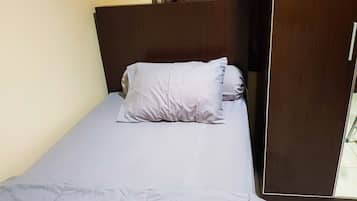 Standard Room, Women only | Desk, free WiFi